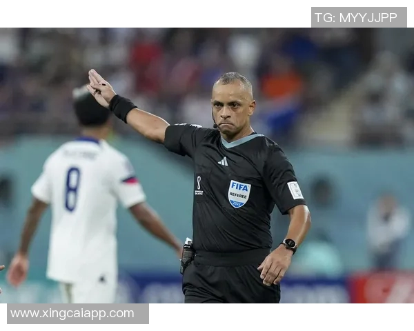 皮克赛后怒斥裁判表现可耻直言想写报告就随意 皮克赛后怒斥裁判表现可耻直言想写报告就随意