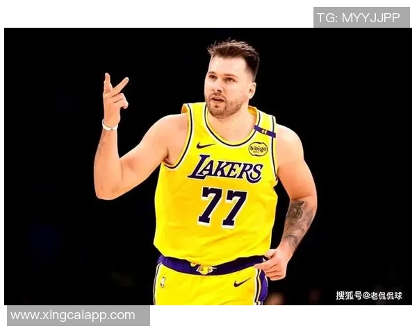 詹姆斯与莱昂纳德身体状态依旧出色超越年轻东契奇 詹姆斯与莱昂纳德身体状态依旧出色超越年轻东契奇