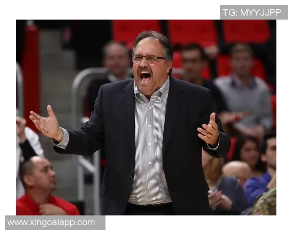 斯坦范甘迪称太阳顾问克利福德赞布克为杰出领袖之一