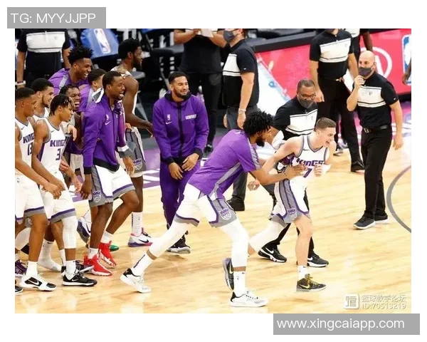 无畏双人防守压哨绝杀瞬间解说赞叹战神卡的无敌表现 无畏双人防守压哨绝杀瞬间解说赞叹战神卡的无敌表现